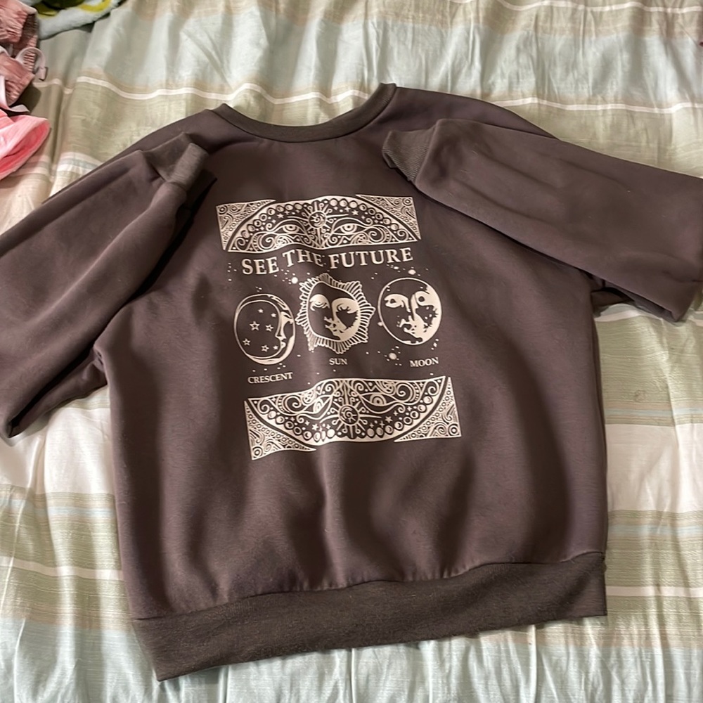 crew neck